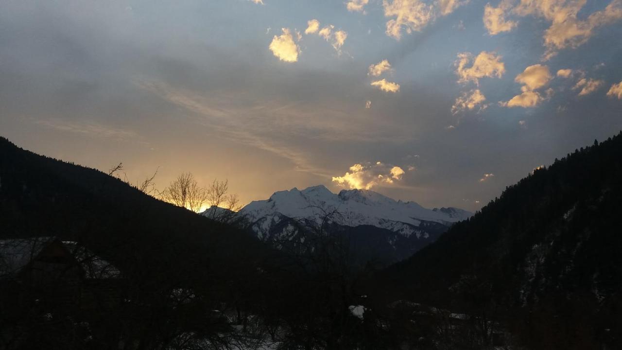 Tsknari Oda Oni Екстериор снимка